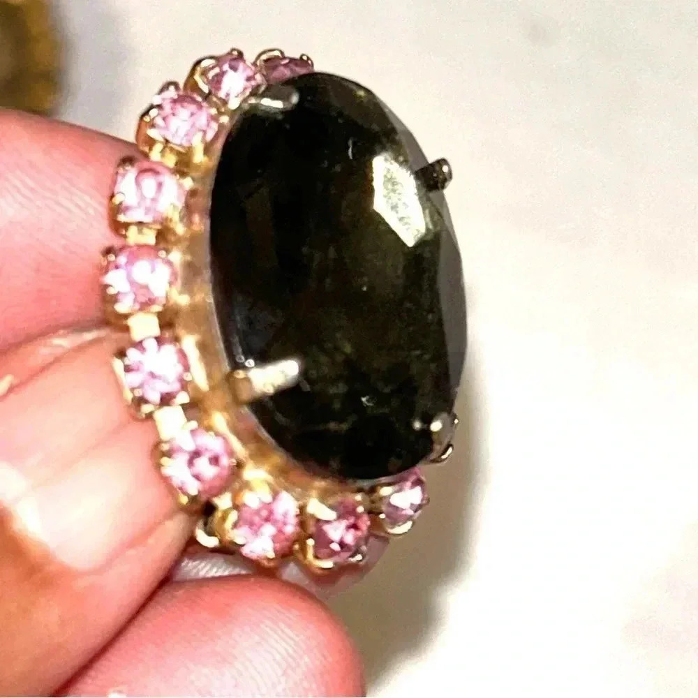 Vtg Smoky Quartz Pink Crystal Rhinestone Earrings Glass Goldtone Oval Clip On - Picture 10 of 10
